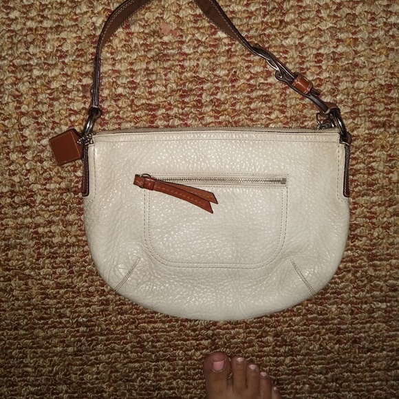 Coach purse - Picture 4 of 5